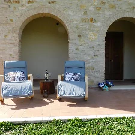 Casa Vacanze Senesi דירה סן ג'ימיניאנו
